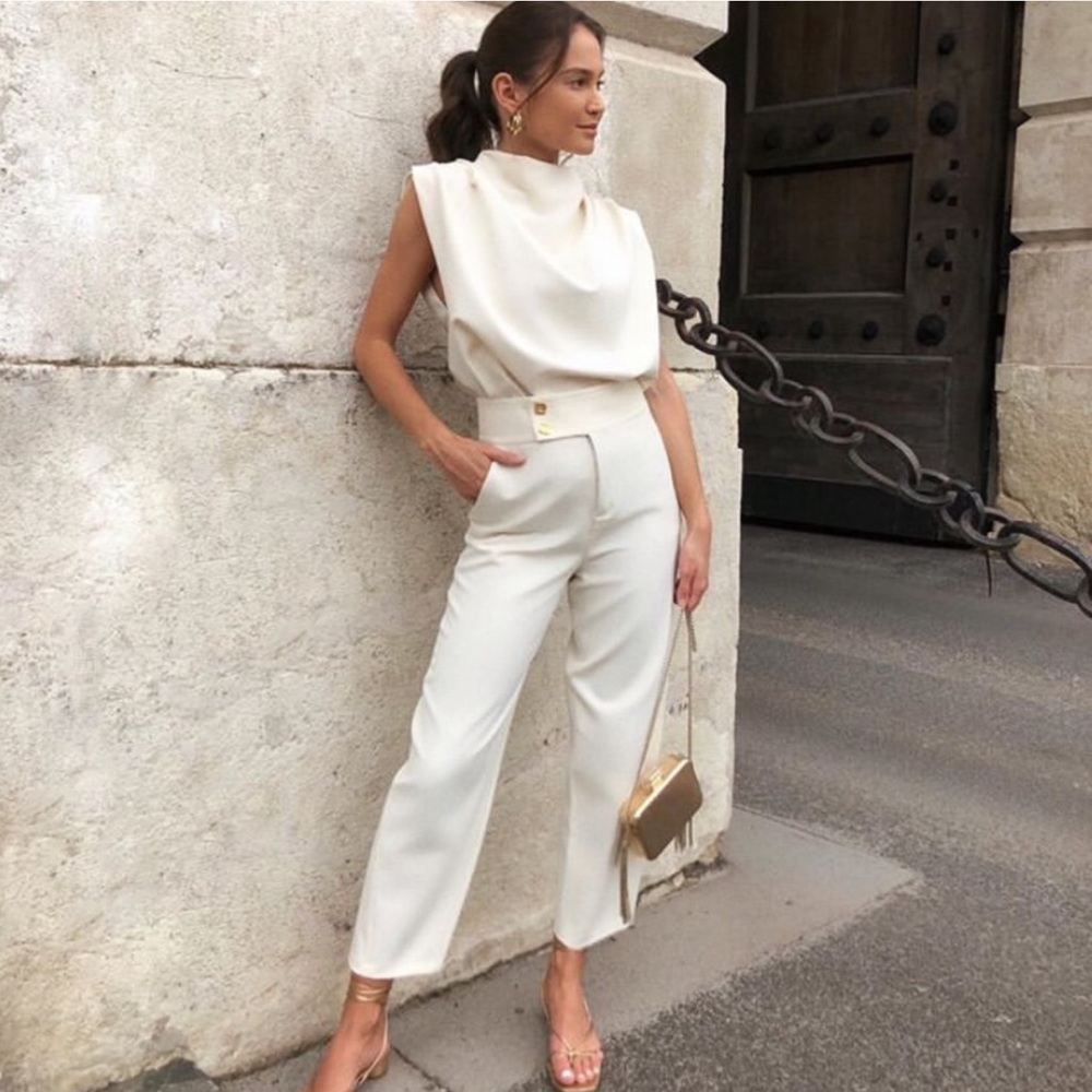 Zara Pants with waist details and gold buttons
